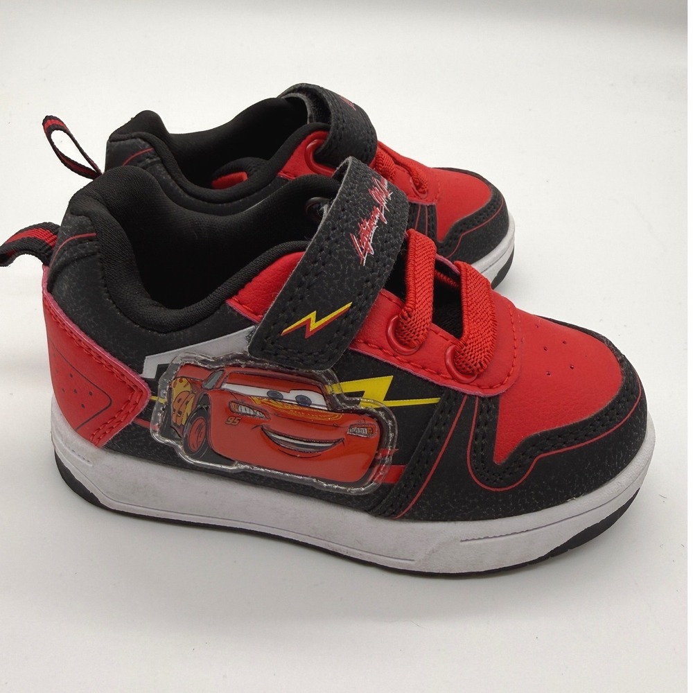 Disney Pixar Cars Sneakers Toddler Size 6 Red Black Lightning McQueen 95 Shoes